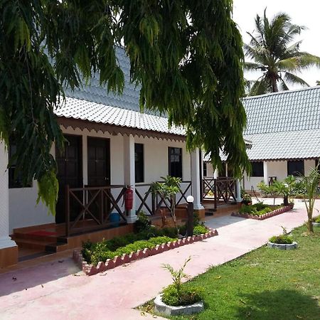 Rasa Senang Villa -Islam Guest Only Pantai Cenang  Eksteriør bilde