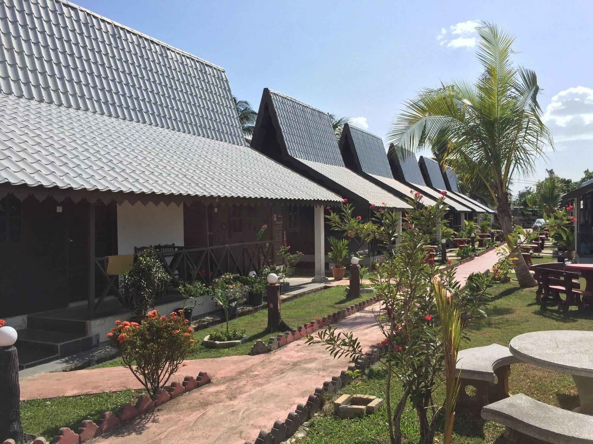 Rasa Senang Villa -Islam Guest Only Pantai Cenang  Eksteriør bilde