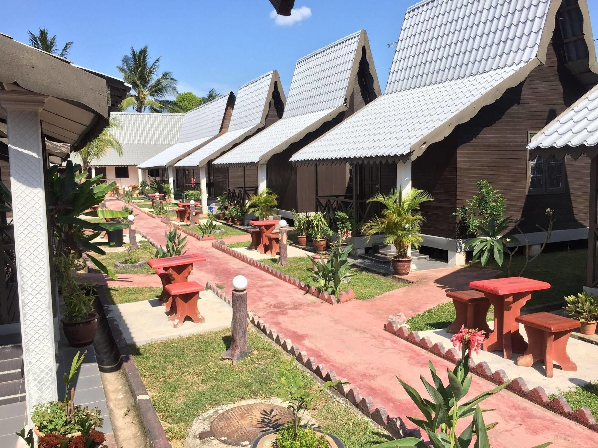 Rasa Senang Villa -Islam Guest Only Pantai Cenang  Eksteriør bilde